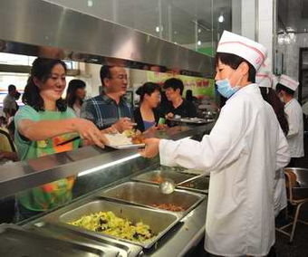 山西旅游職業(yè)學(xué)院餐飲住宿服務(wù)中心 一站式滿足學(xué)子校園生活需求